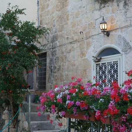 Mi'Ilya Chocolate House Guest House Exterior foto