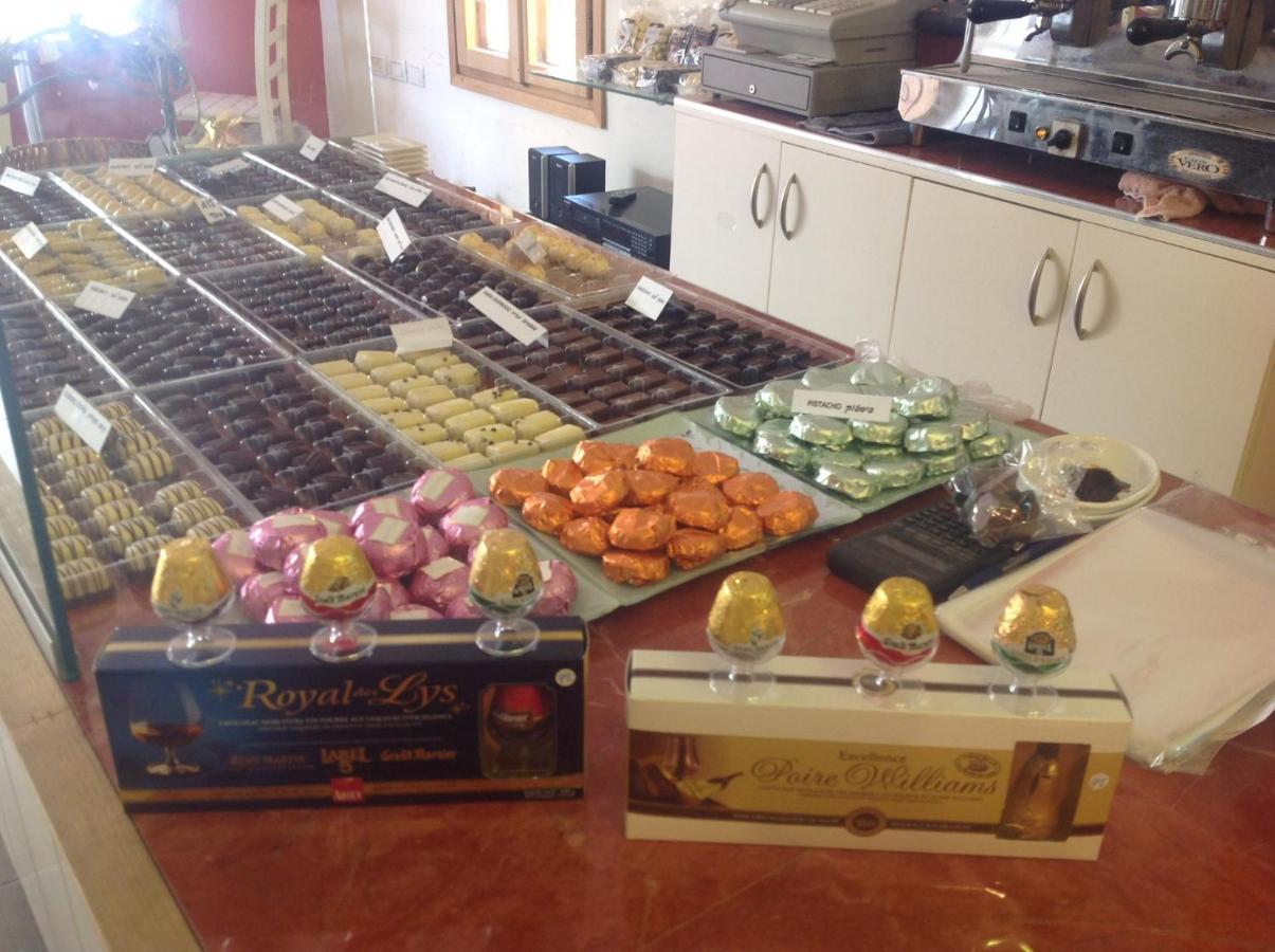 Mi'Ilya Chocolate House Guest House Exterior foto