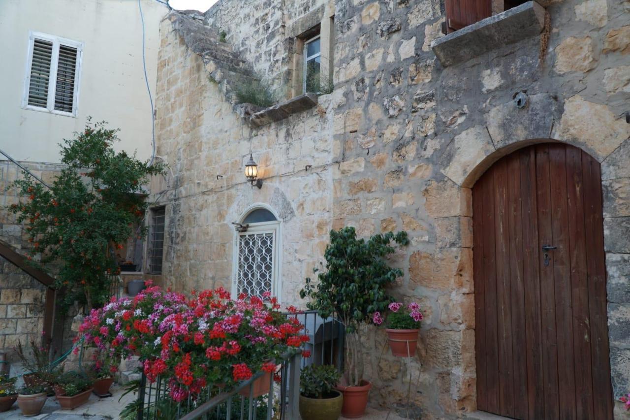 Mi'Ilya Chocolate House Guest House Exterior foto